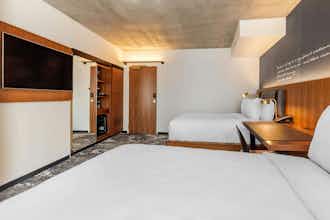 Hotel Cambria Hotels Boston Downtown - Seaport photo 1