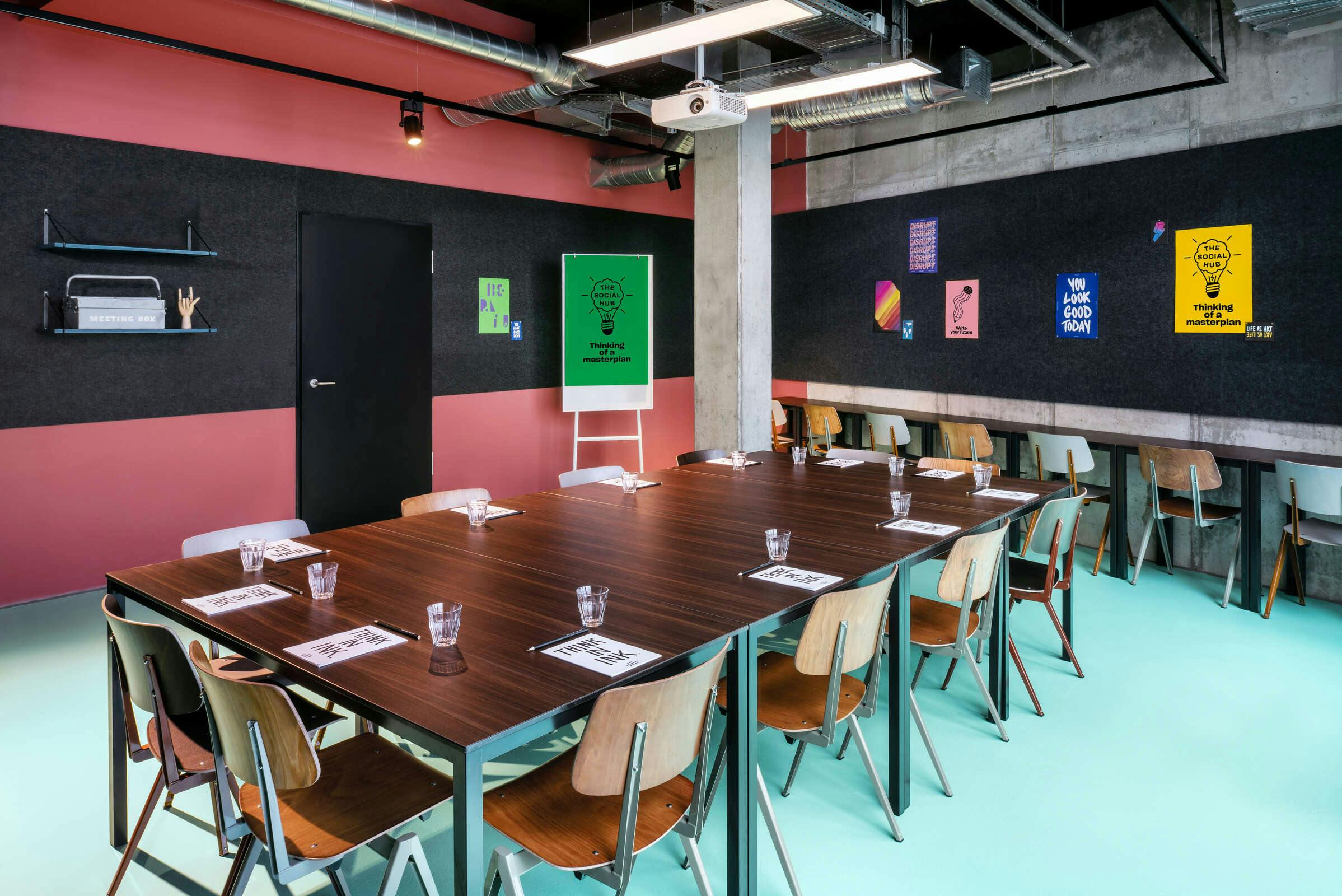 Hotel The Social Hub Berlin Mitte photo 2