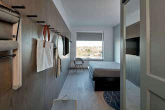 Hotel Moxy Denver Cherry Creek photo 5