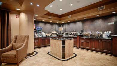 Hotel Best Western Premier KC Speedway Inn & Suites photo 5