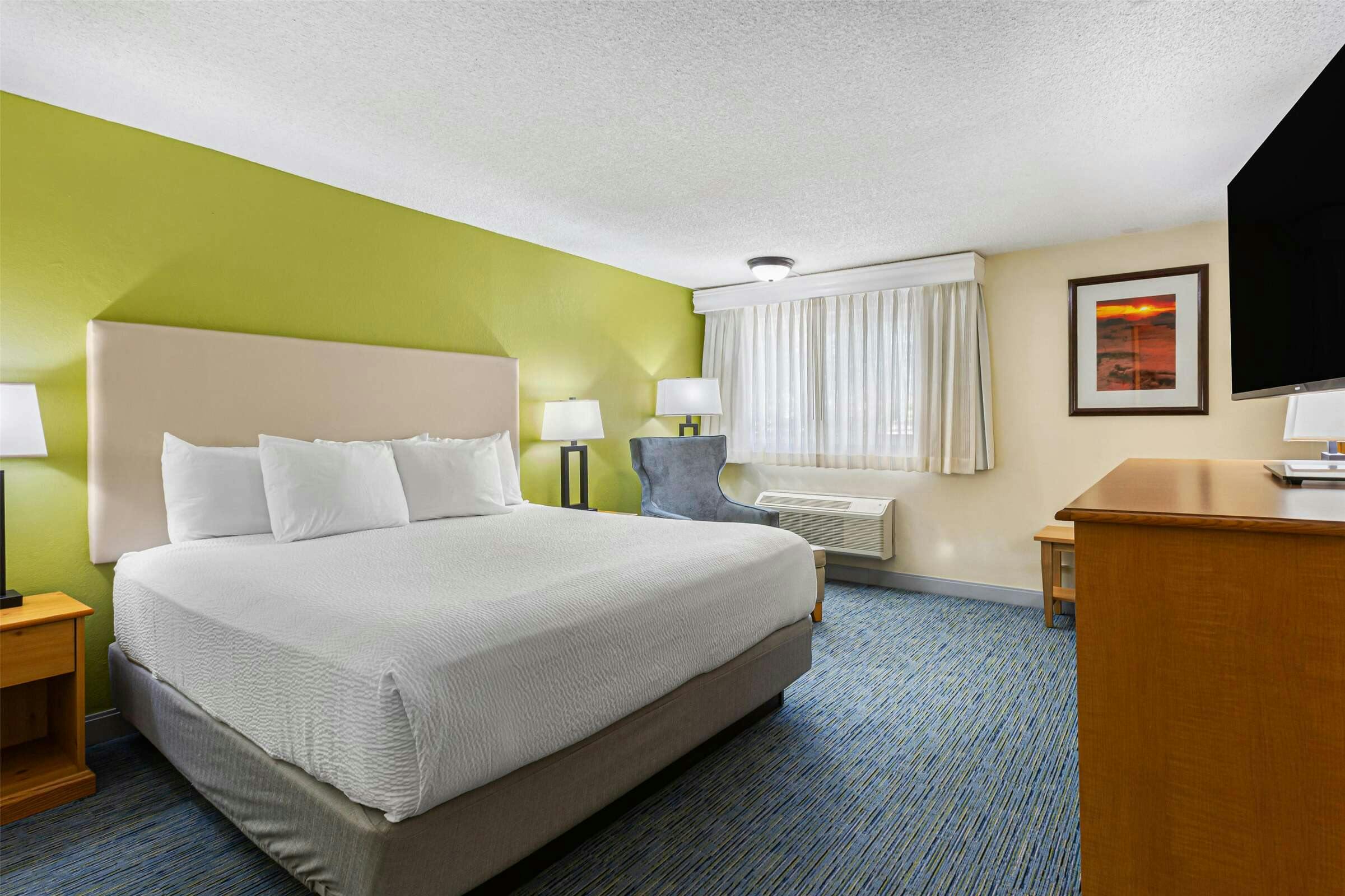 Hotel Best Western Hi-desert Inn photo 2