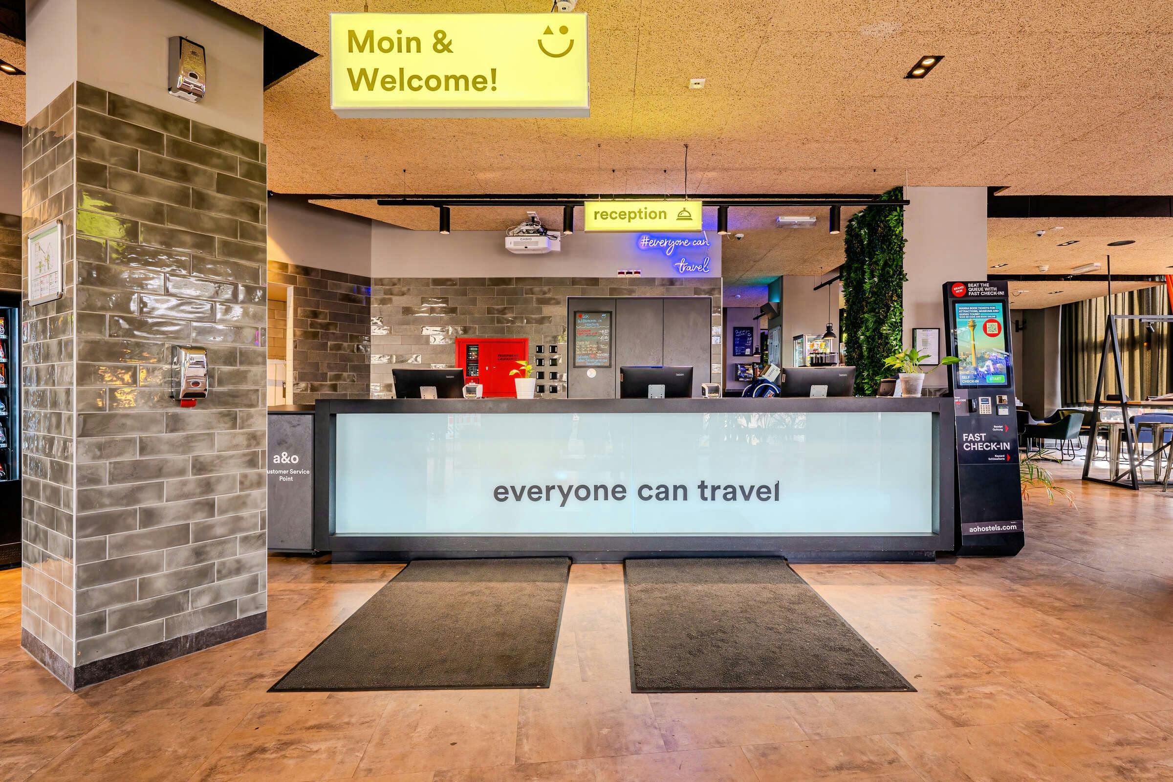 Hotel a&o Hamburg Hauptbahnhof photo 2