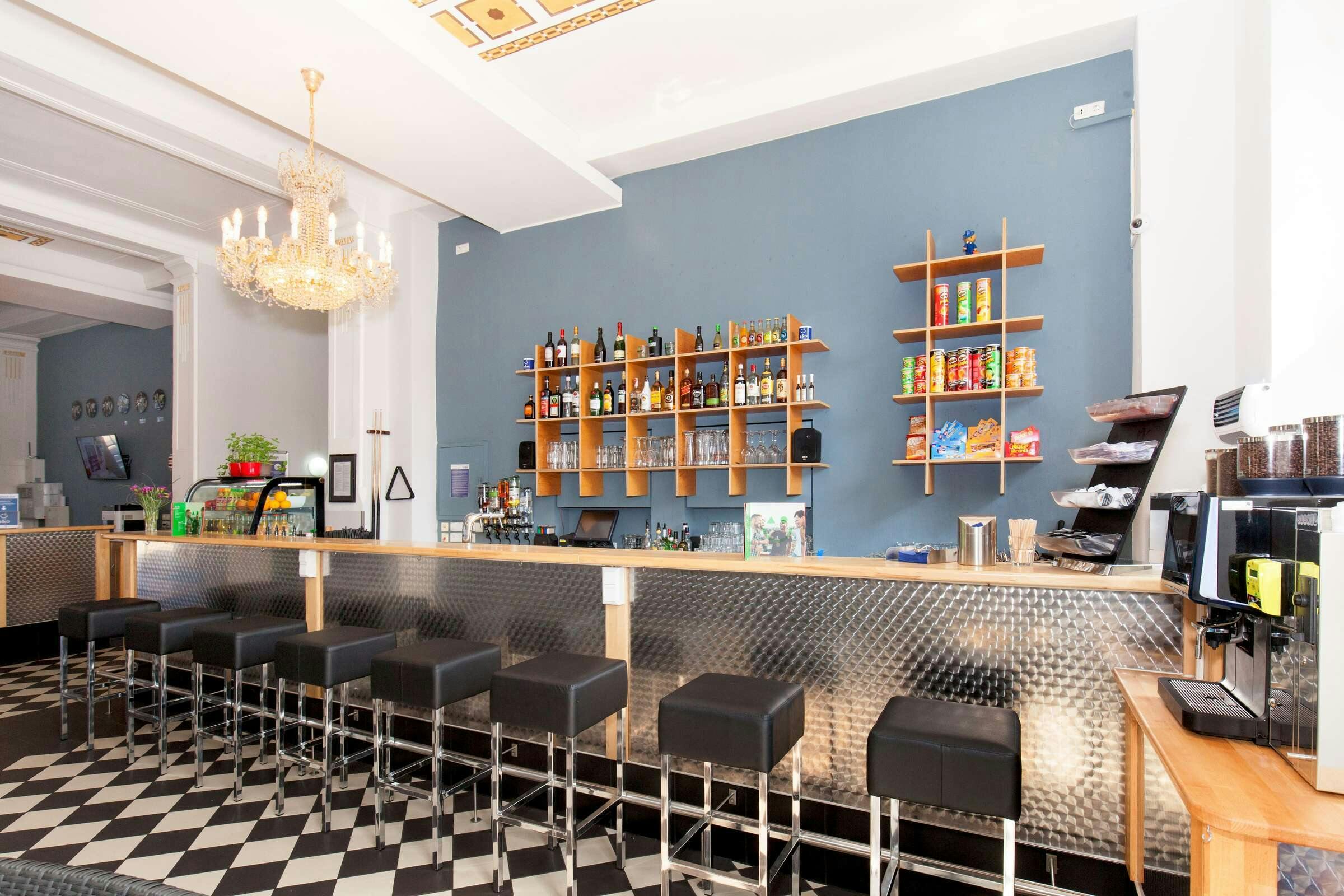 Hotel a&o Leipzig Hauptbahnhof photo 1