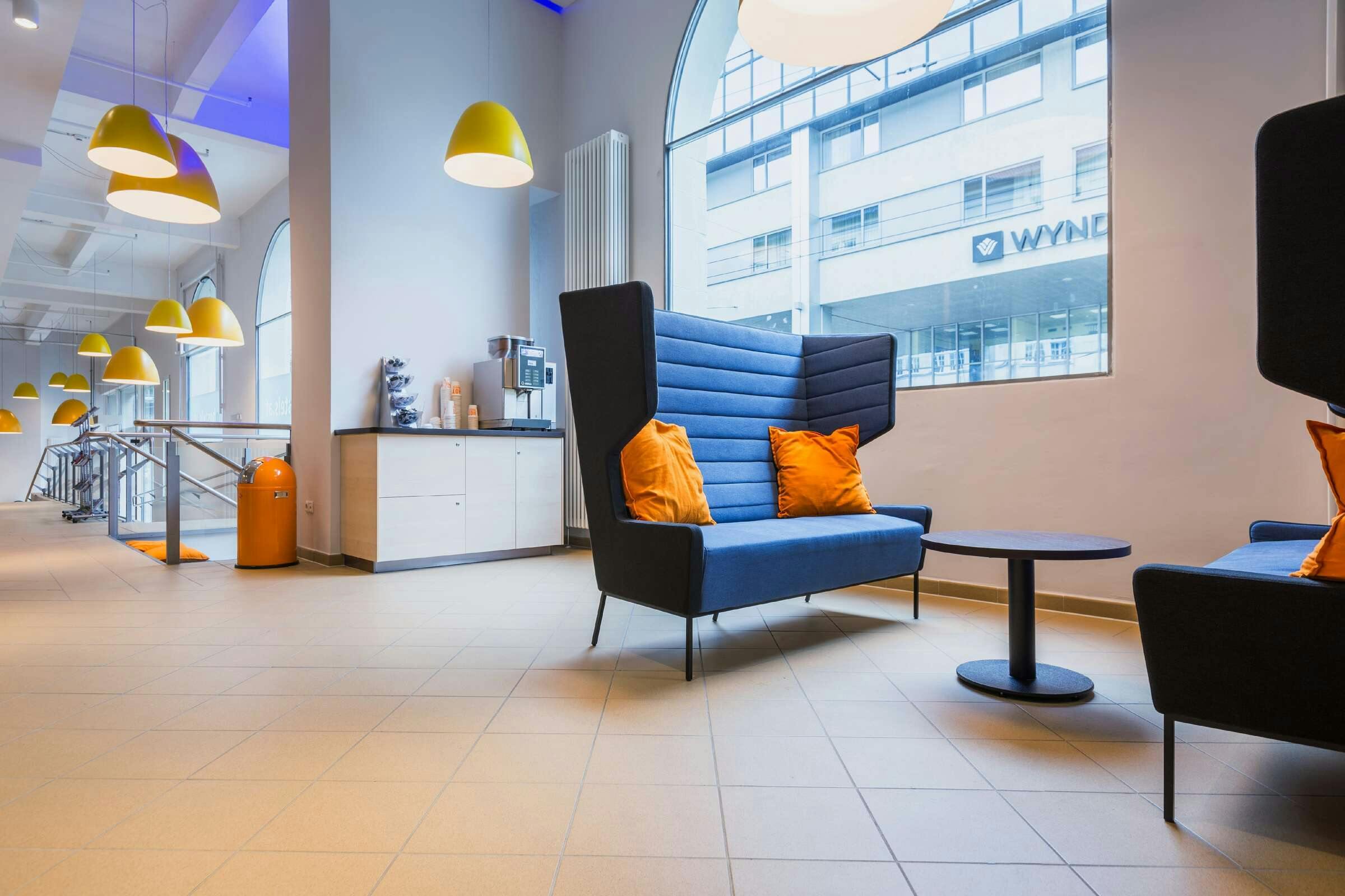 Hotel a&o Salzburg Hauptbahnhof photo 2