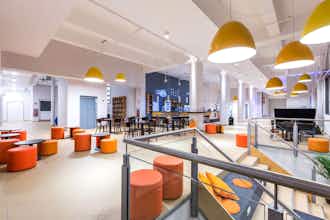 Hotel a&o Salzburg Hauptbahnhof photo 4