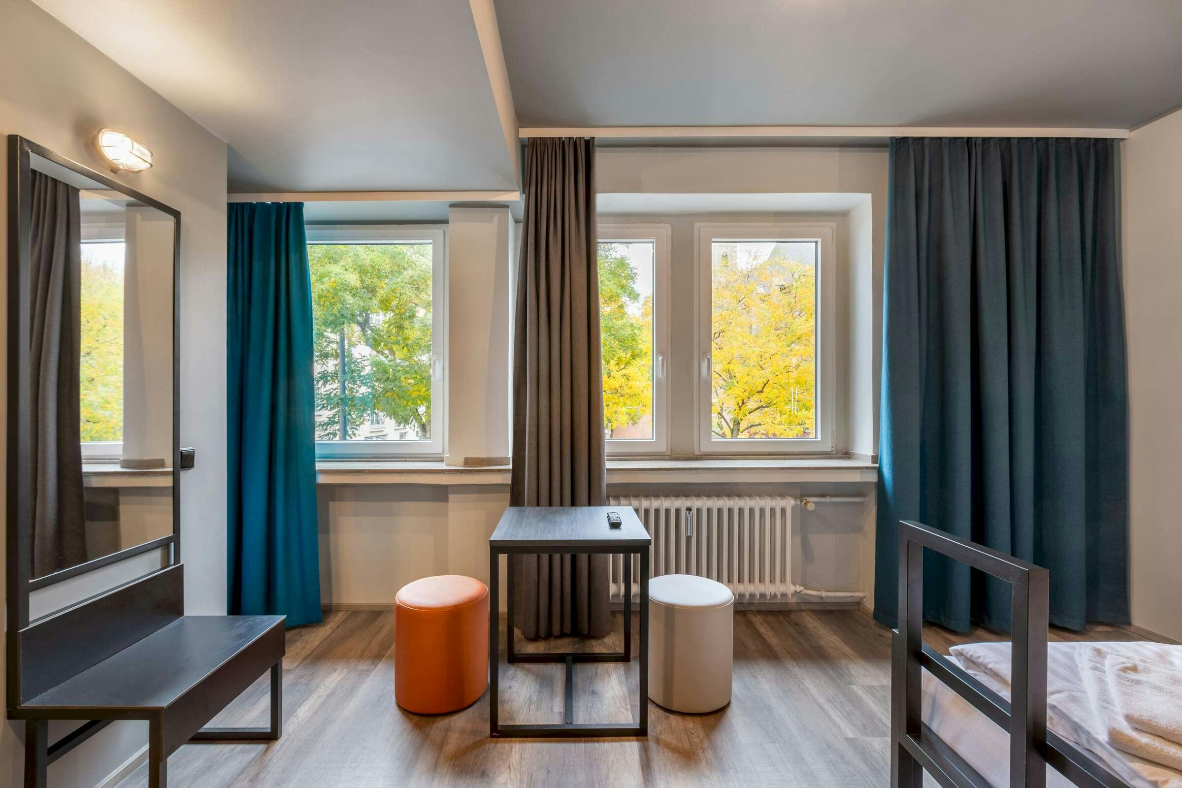 Hotel a&o Köln Hauptbahnhof photo 3