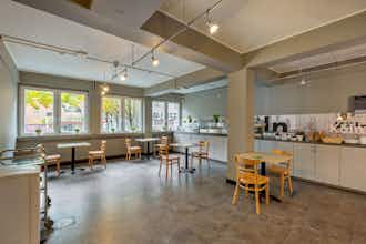 Hotel a&o Köln Hauptbahnhof photo 1