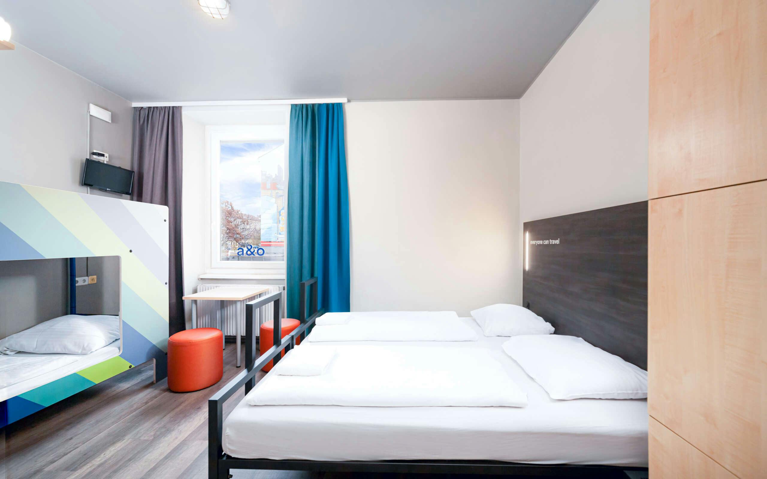 Hotel a&o Wien Stadthalle photo 4