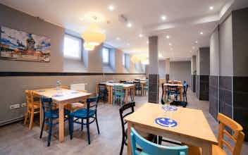 Hotel a&o Wien Stadthalle photo 2