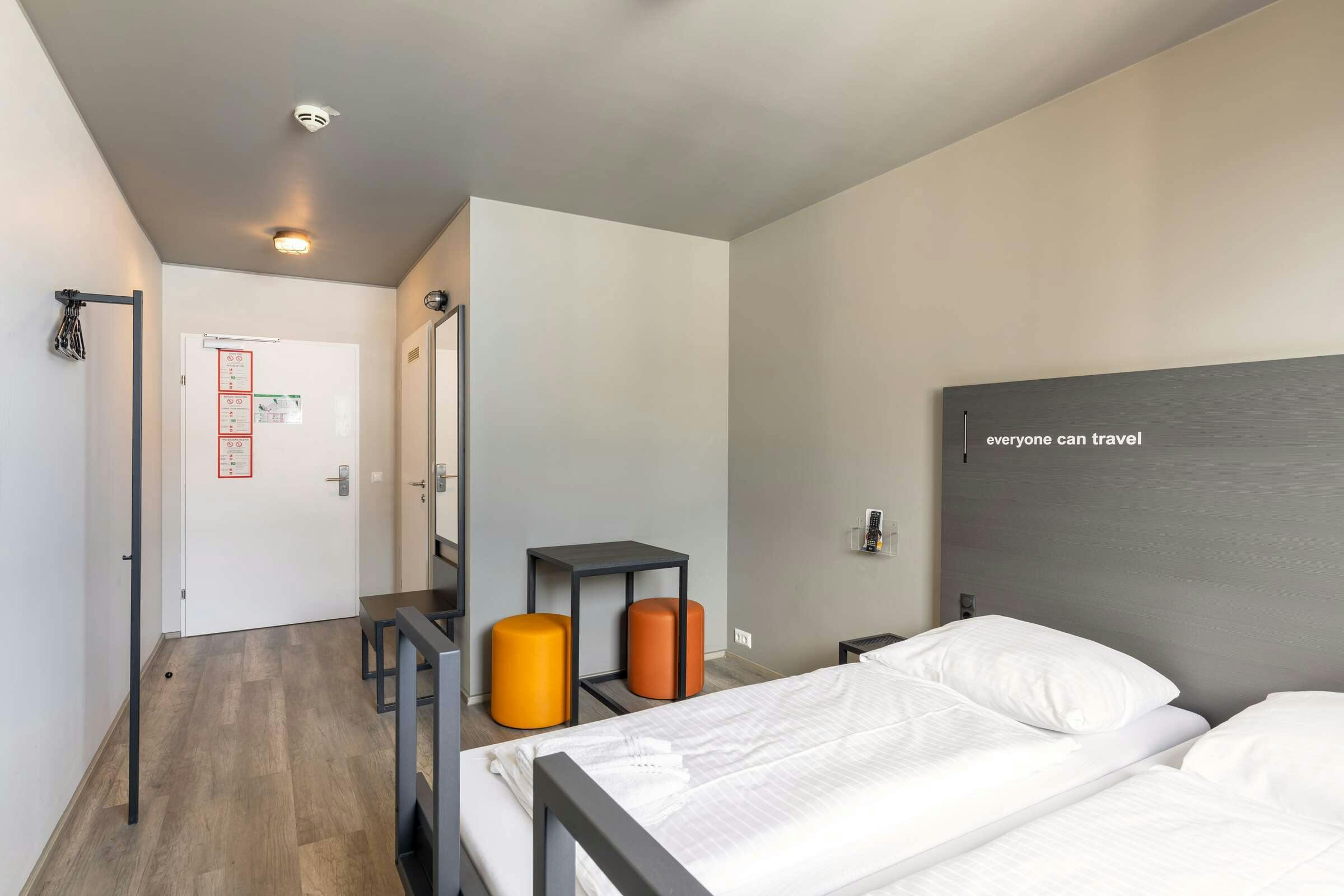 Hotel a&o Wien Hauptbahnhof photo 2