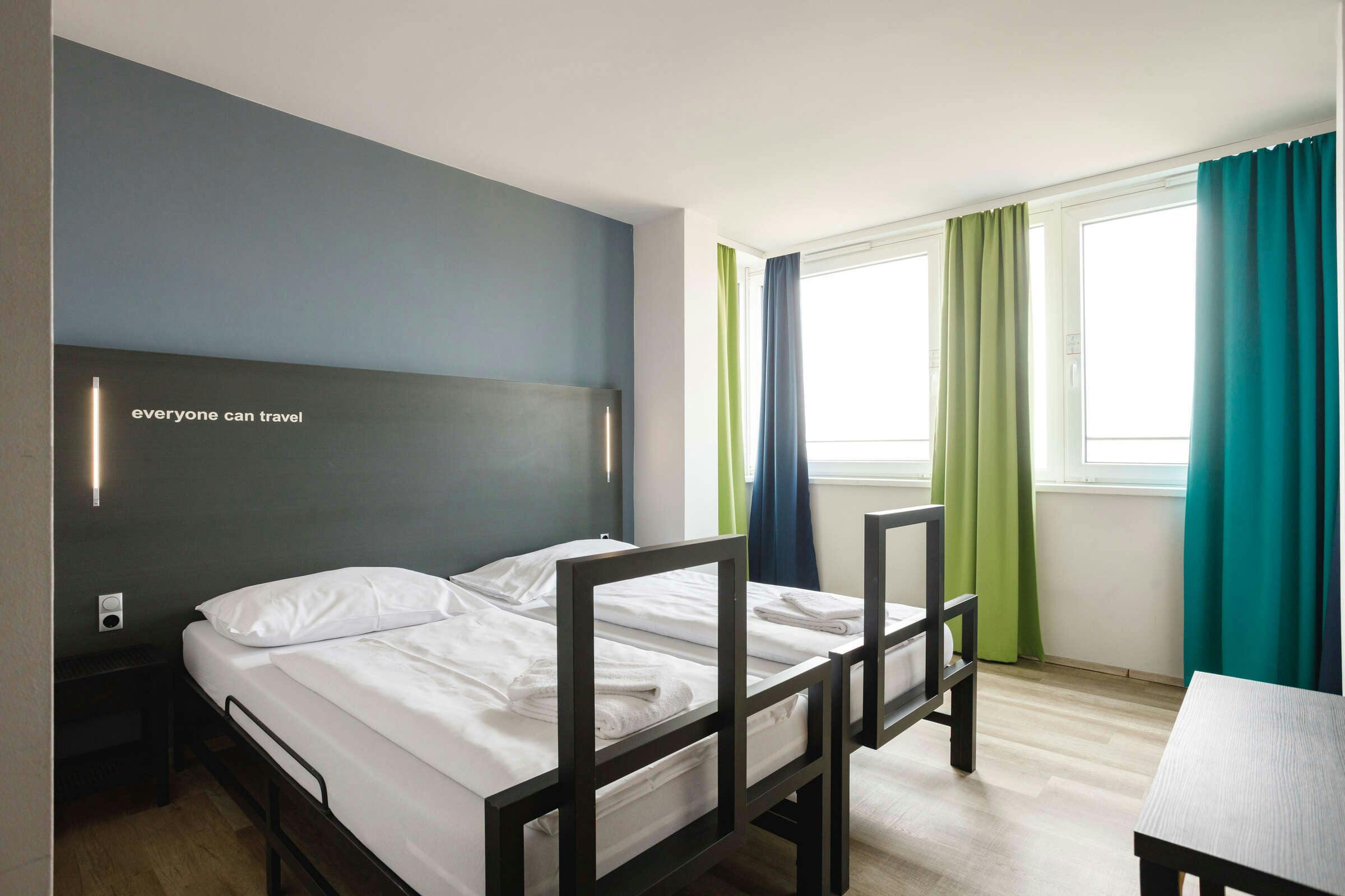 Hotel a&o Prague Rhea photo 4