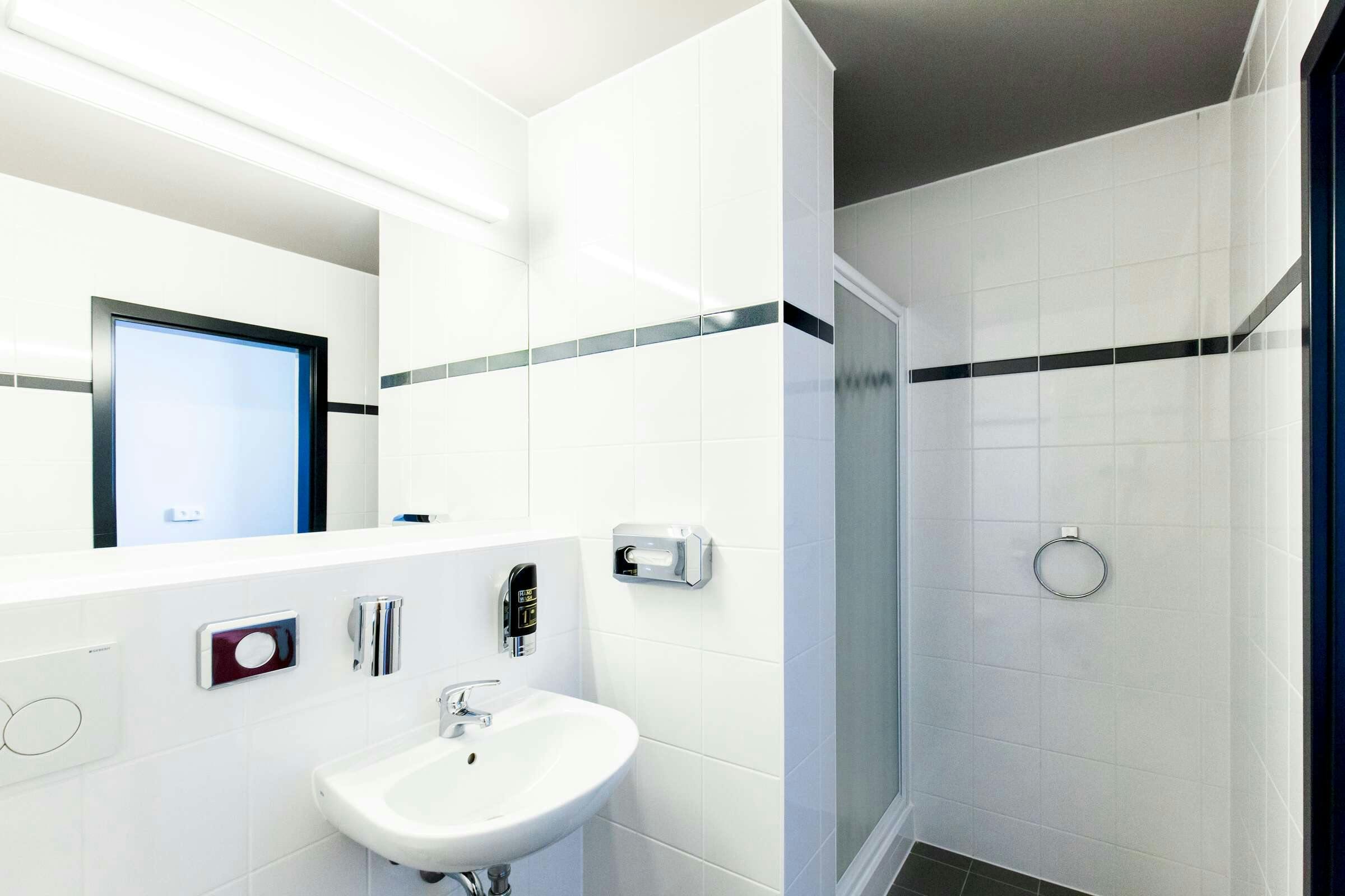 Hotel a&o Prague Rhea photo 4