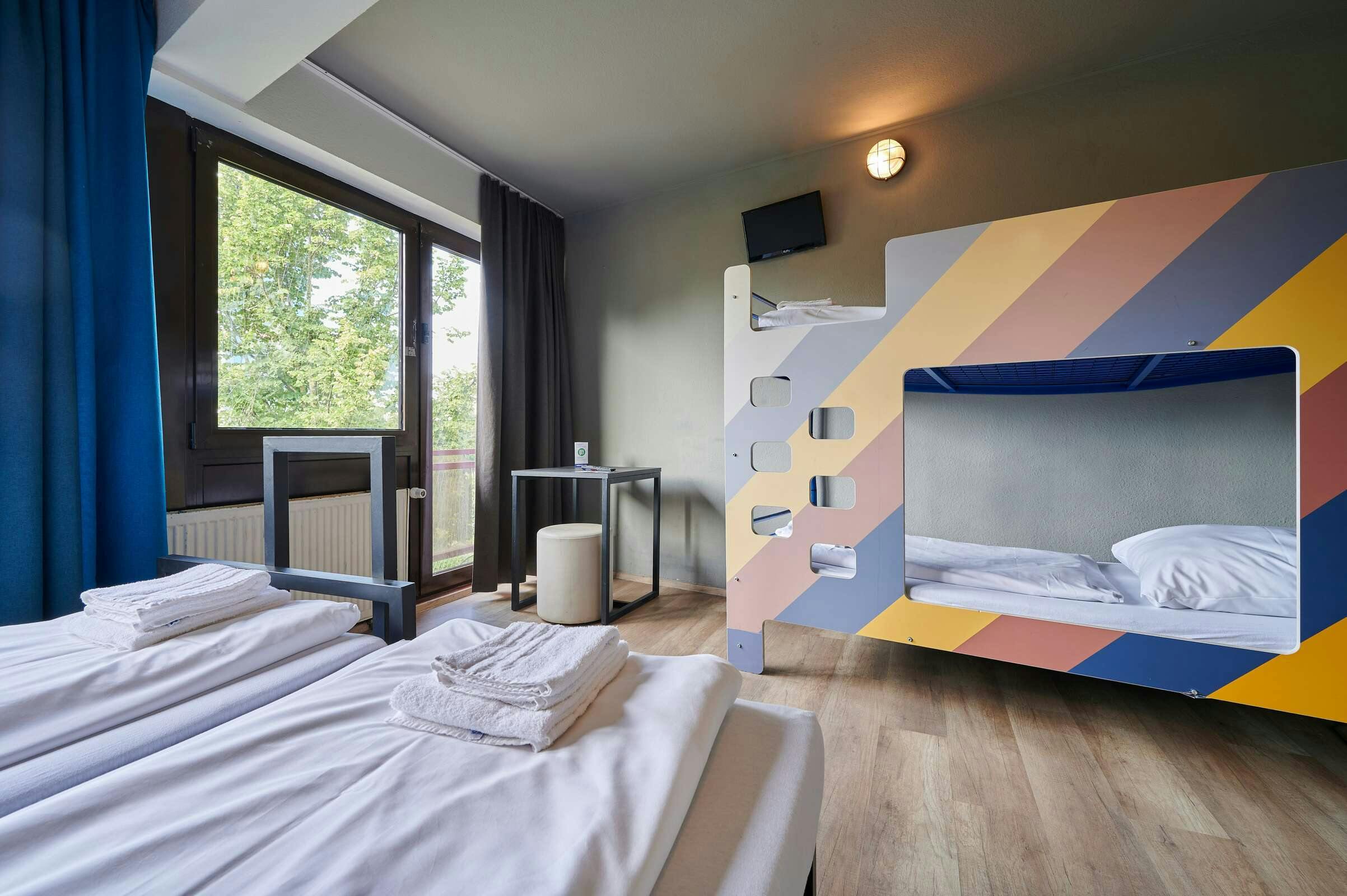 Hotel a&o Hamburg Reeperbahn photo 3