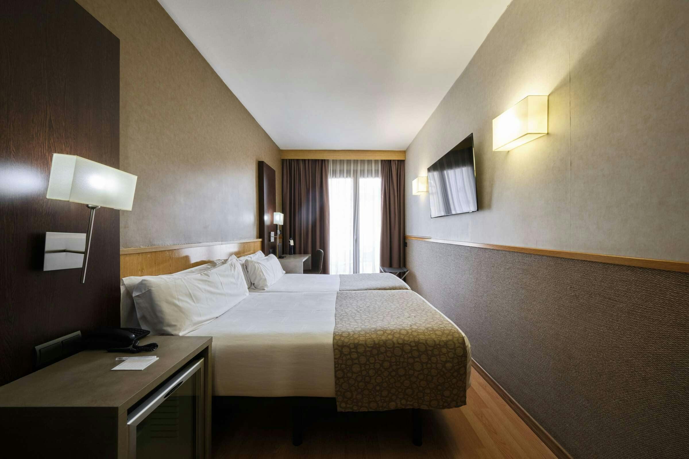 Hotel Catalonia Sagrada Familia photo 2