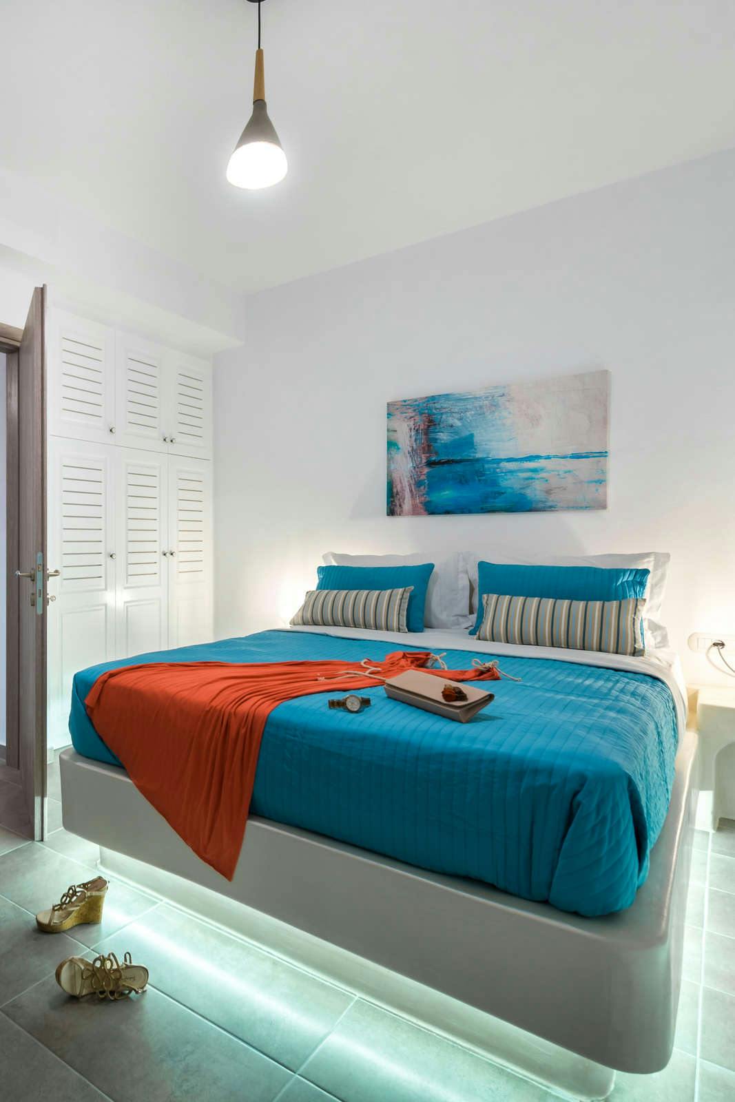 Hotel White Harmony Suites photo 1