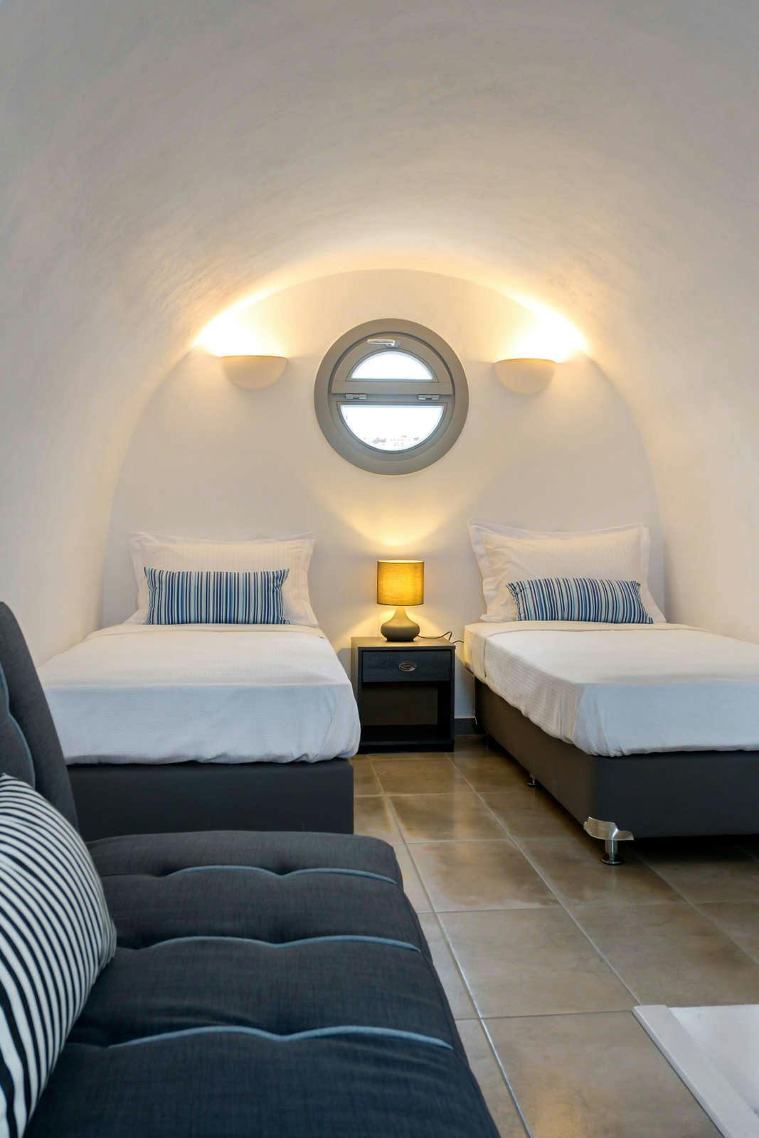 Hotel White Harmony Suites photo 5