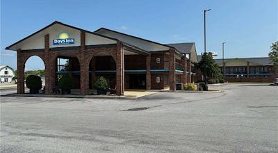 Days Inn by Wyndham Clanton AL