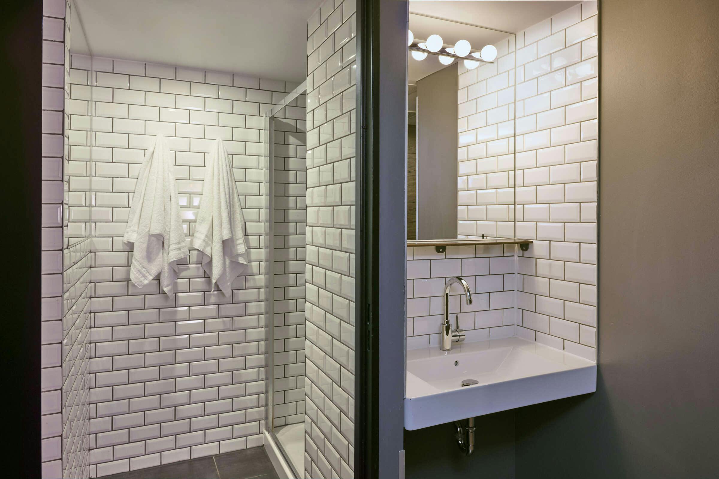 Hotel Generator Paris photo 1