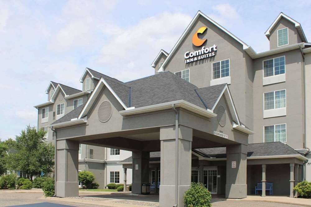 Comfort Inn And Suites St. Paul Northeast