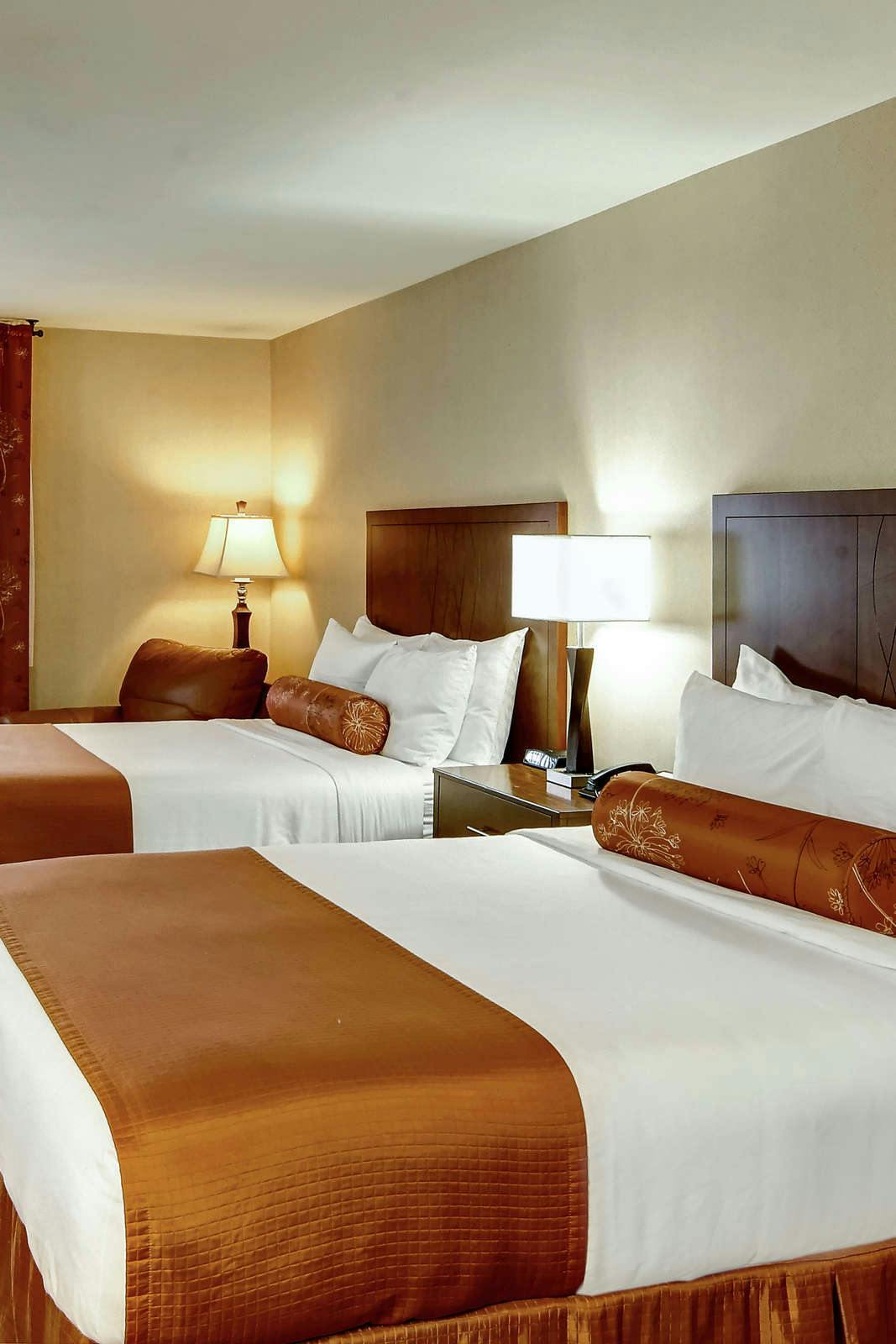 Hotel Phoenix Inn Suites South Salem photo 5