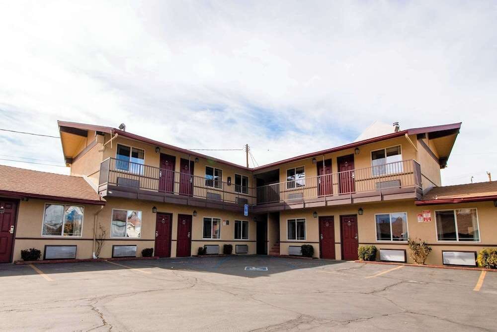 Quality Inn Bishop Near Mammoth
