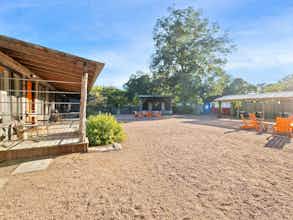 Hotel Camp Comfort photo 2