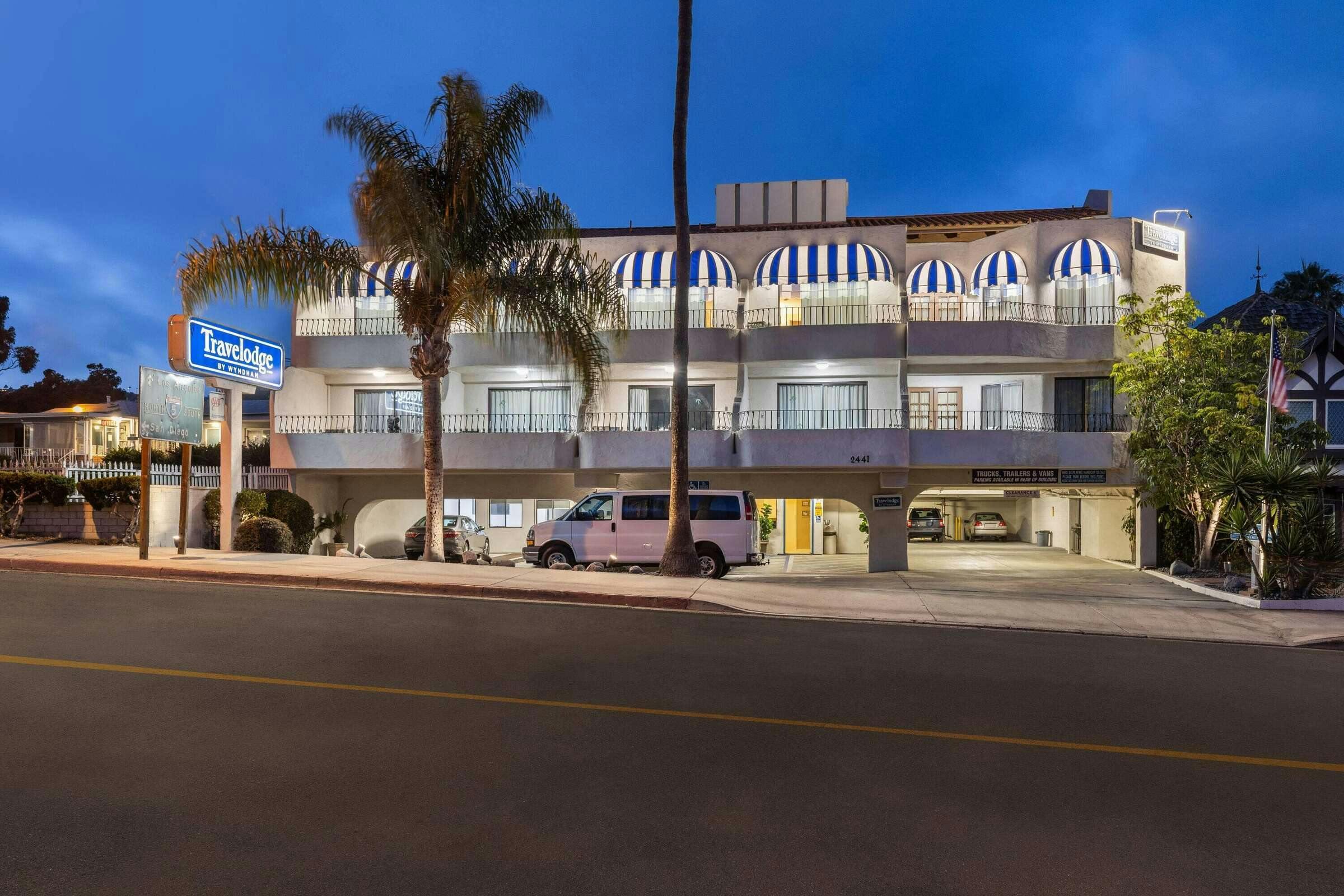 Hotel Travelodge by Wyndham San Clemente Beach photo 4