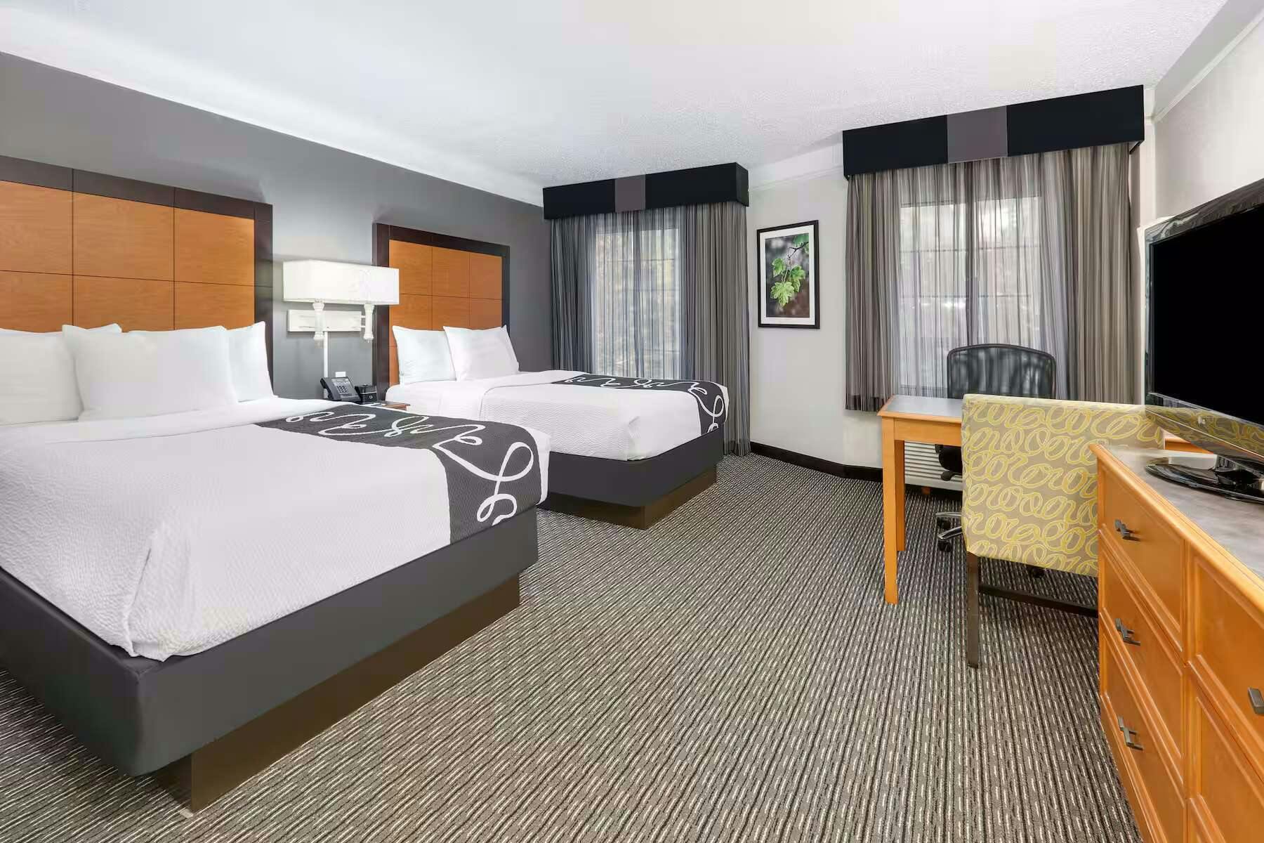 Hotel La Quinta Inn & Suites by Wyndham Dallas - Addison Galleria photo 4