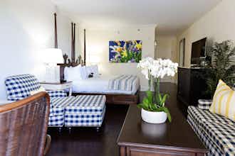 Hotel Inn at Pelican Bay photo 1