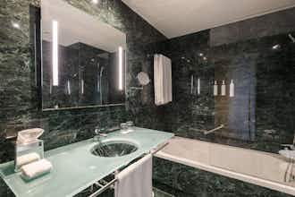 Hotel Leonardo Royal Hotel Barcelona Forum photo 2