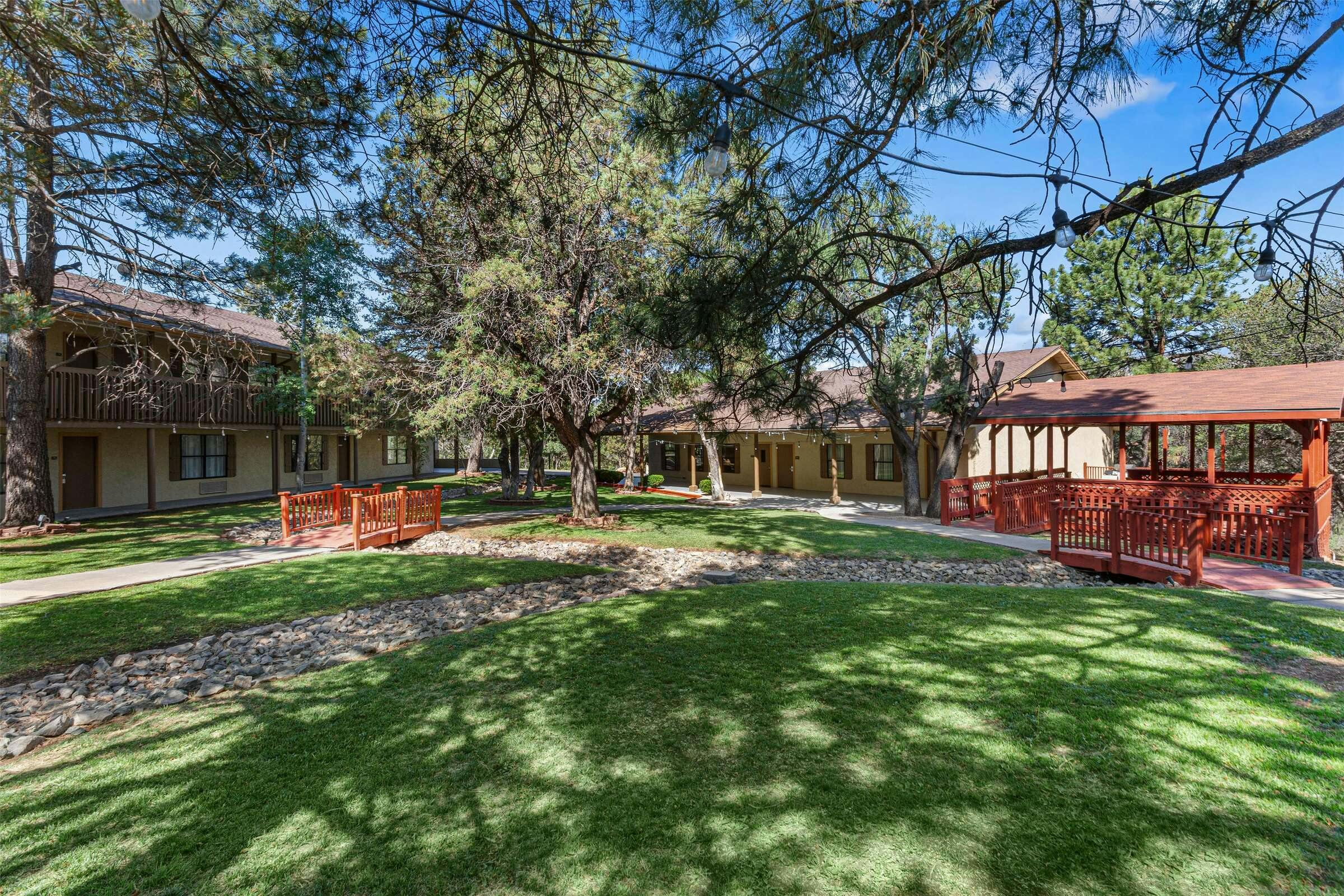 Hotel Best Western Pine Springs Inn photo 5