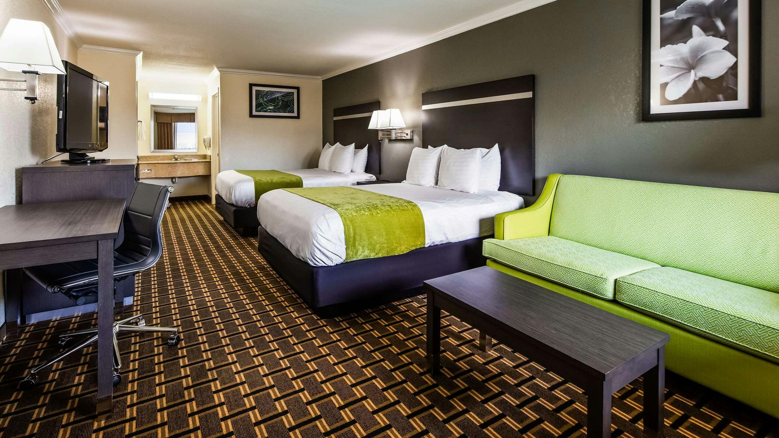 Hotel Best Western Garden Inn photo 2