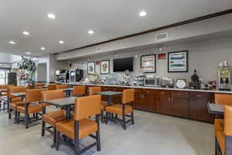 Hotel Best Western Plus Victoria Inn & Suites photo 2