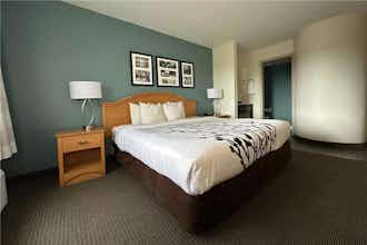Hotel Baymont by Wyndham Slidell photo 5