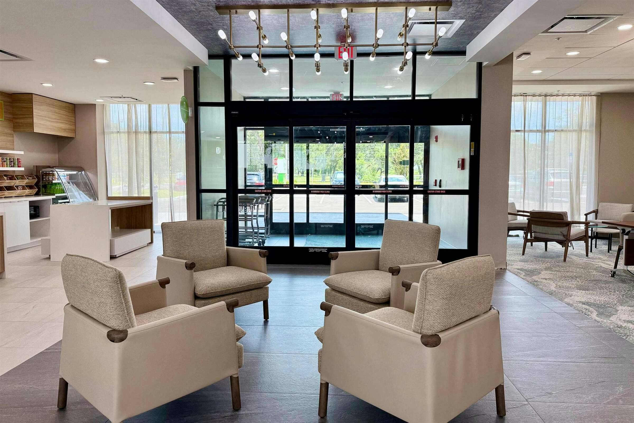 Hotel Wyndham Garden Tampa Fairgrounds/Casino photo 4