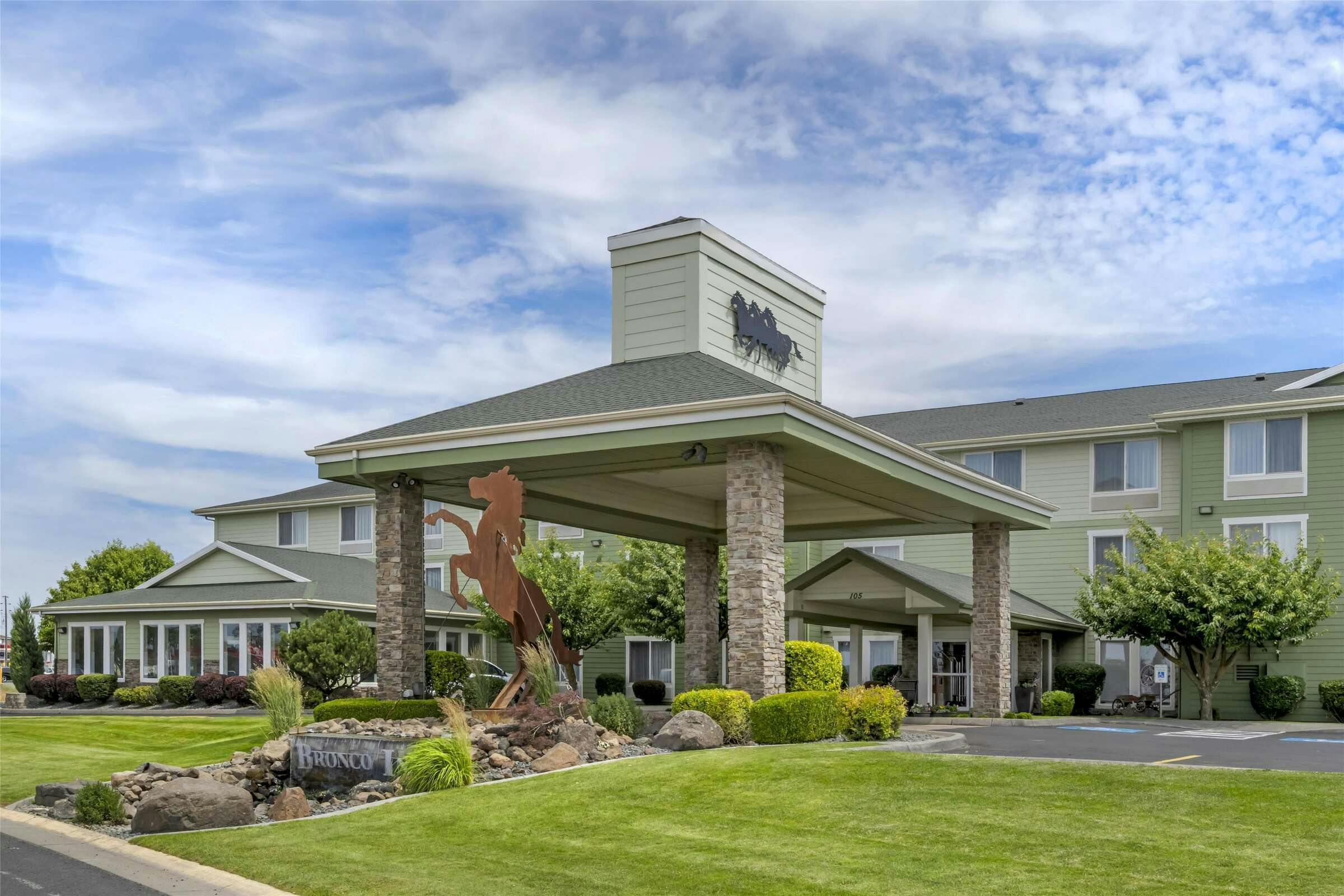 Best Western Bronco Inn