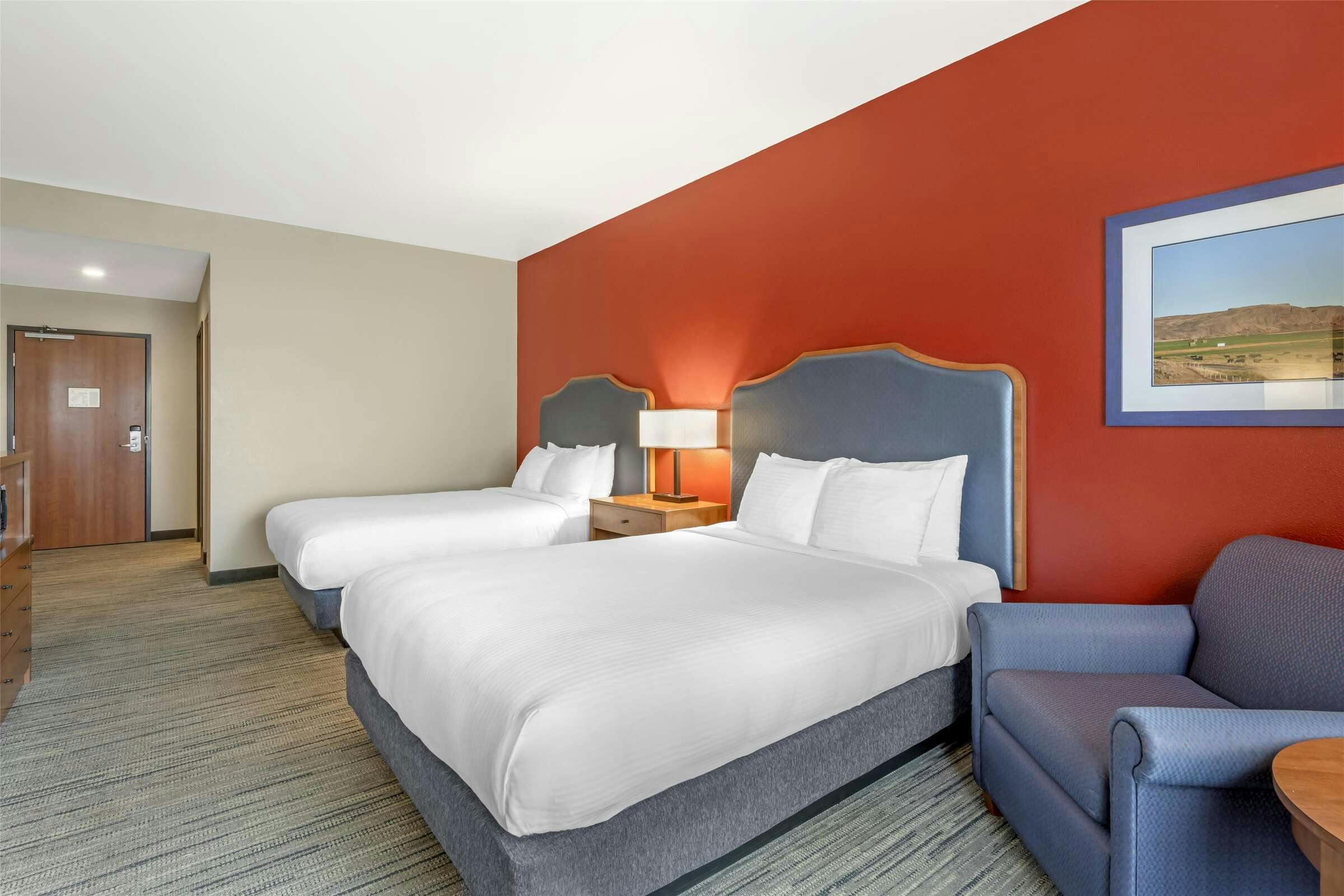 Hotel Best Western Bronco Inn photo 2