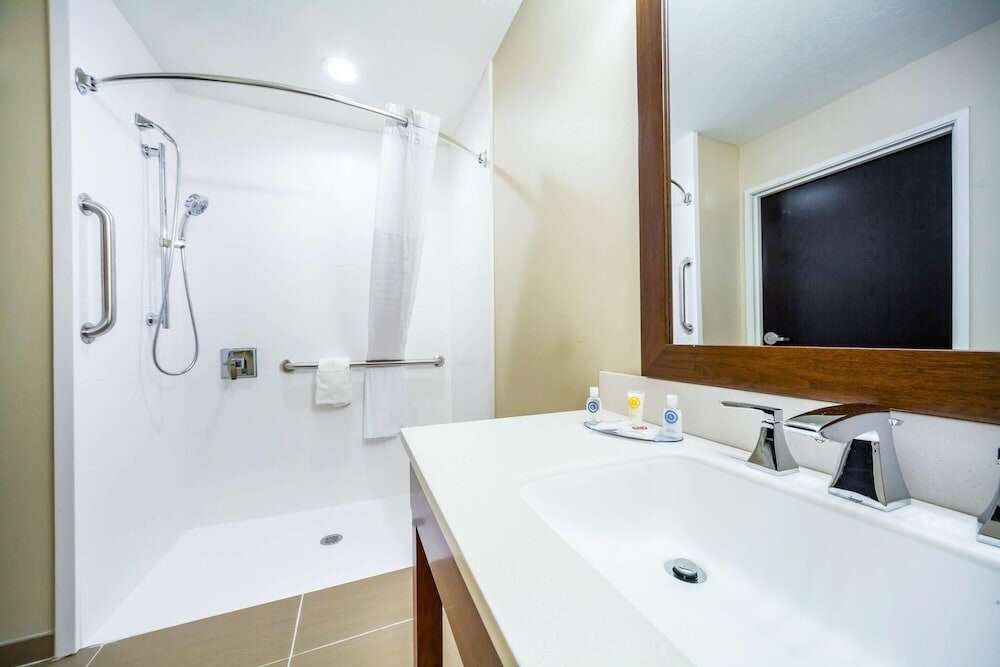 Hotel Comfort Inn & Suites North Platte photo 4