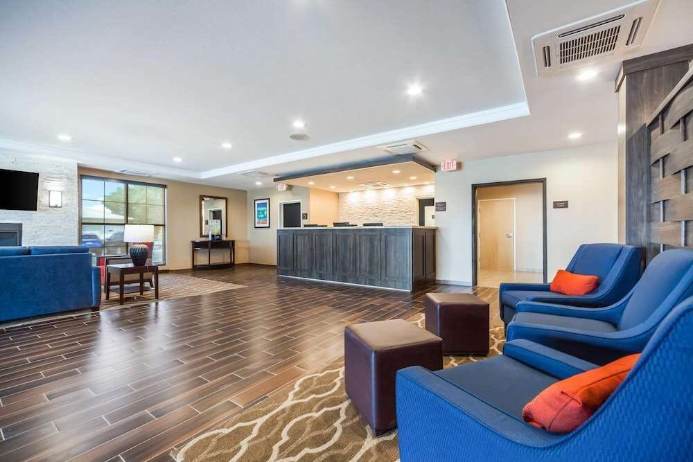 Hotel Comfort Inn & Suites North Platte photo 5