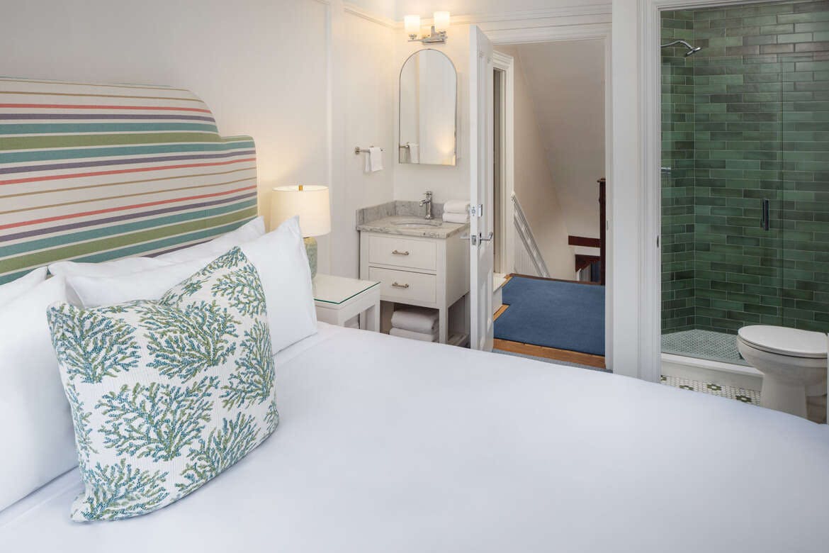 Hotel 76 Main photo 5