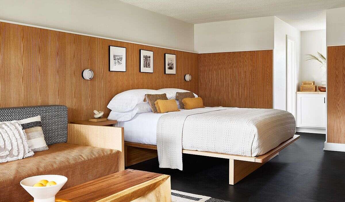 Hotel Bluebird Dennisport photo 1