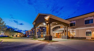 Sure Stay Plus Hotel By Best Western Quanah