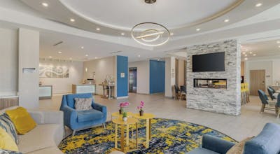 Best Western Plus Mid County