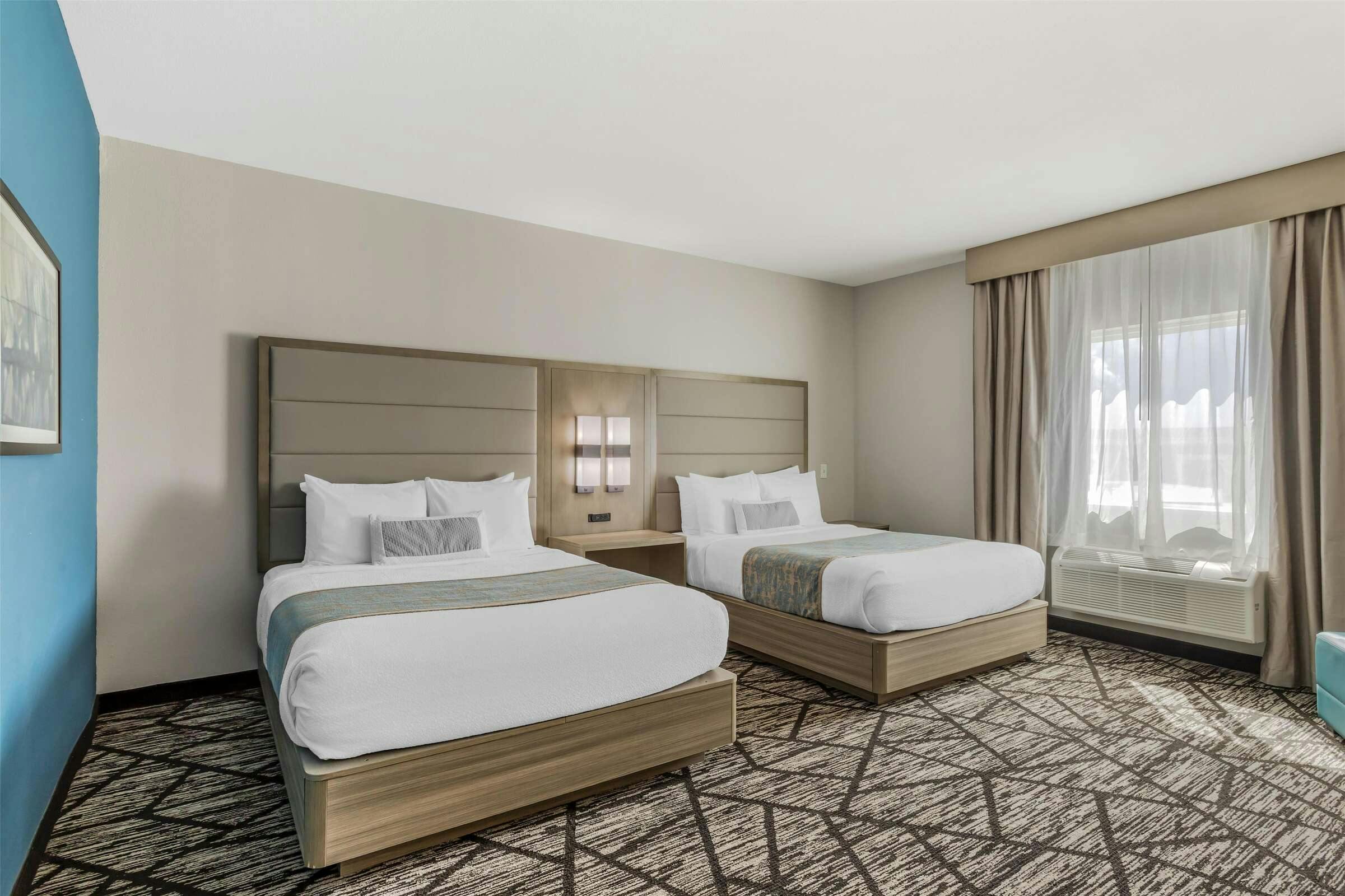 Hotel Best Western Plus Mid County photo 5