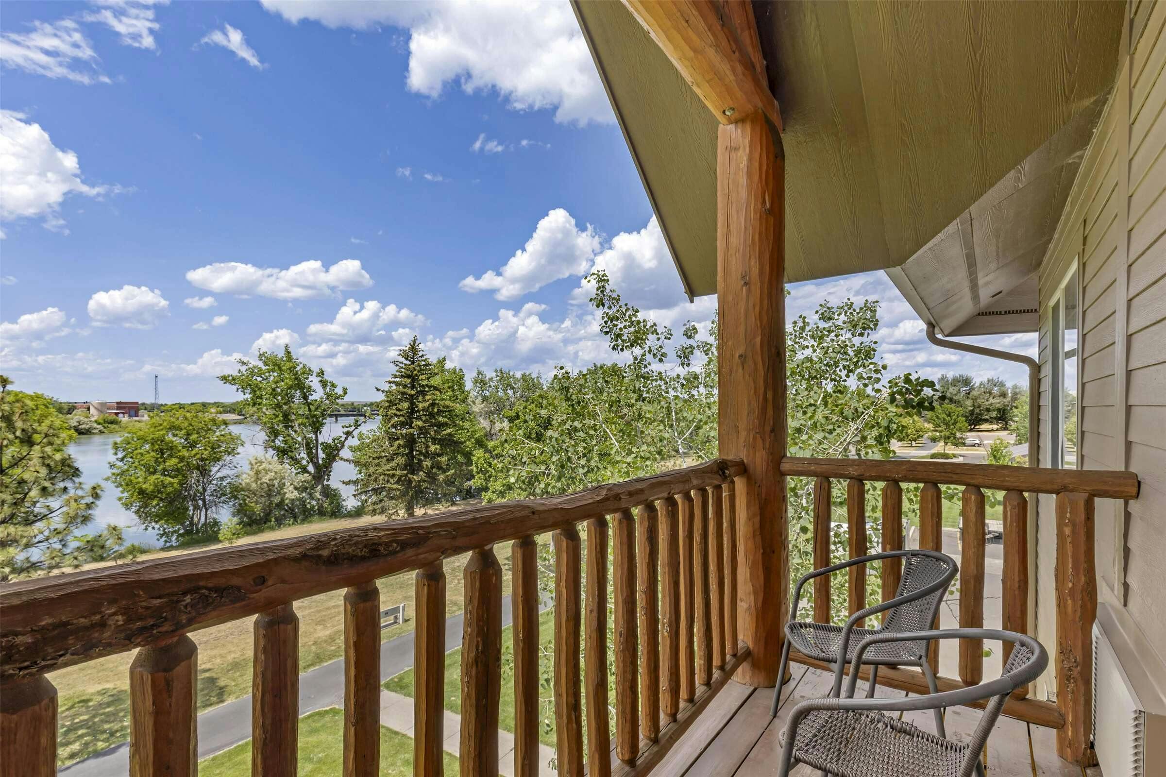 Hotel Best Western Plus Riverfront Hotel And Suites photo 2