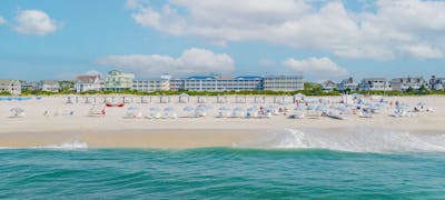 La Mer Beachfront Resort