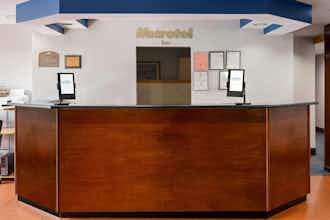 Hotel Microtel Inn by Wyndham Albany Airport photo 2
