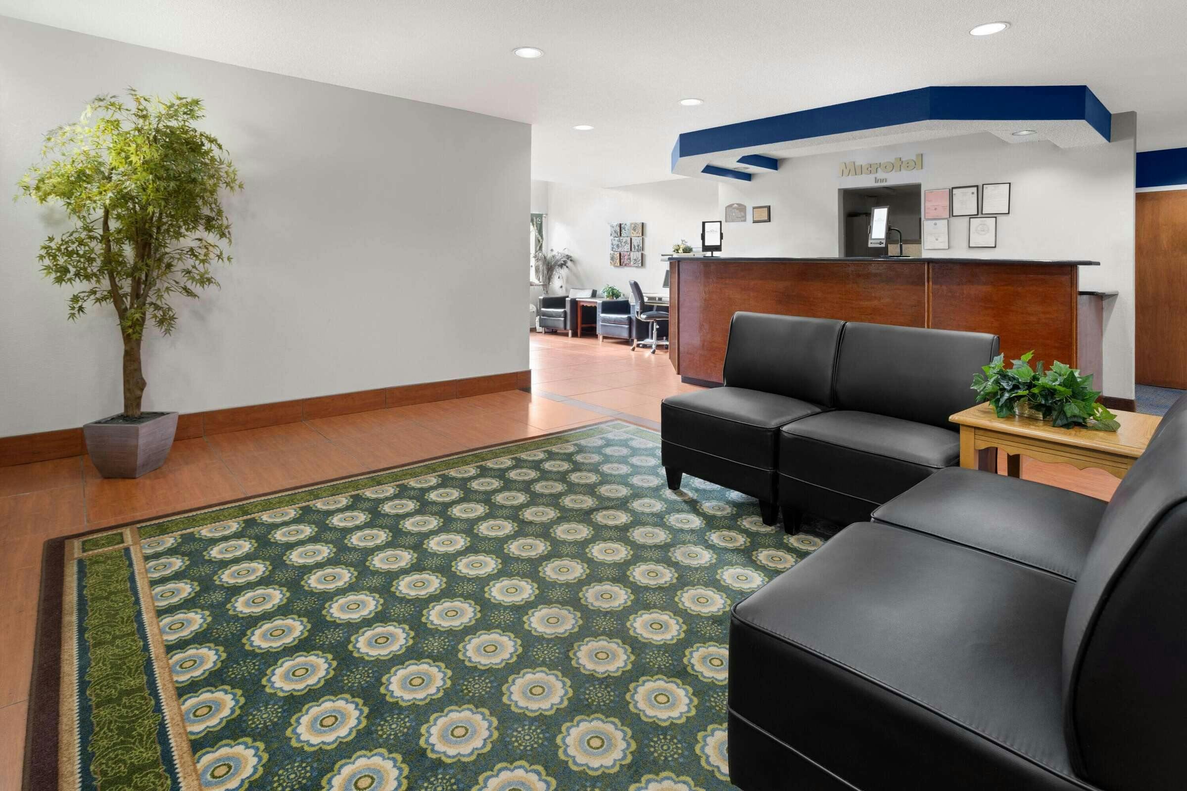 Hotel Microtel Inn by Wyndham Albany Airport photo 4