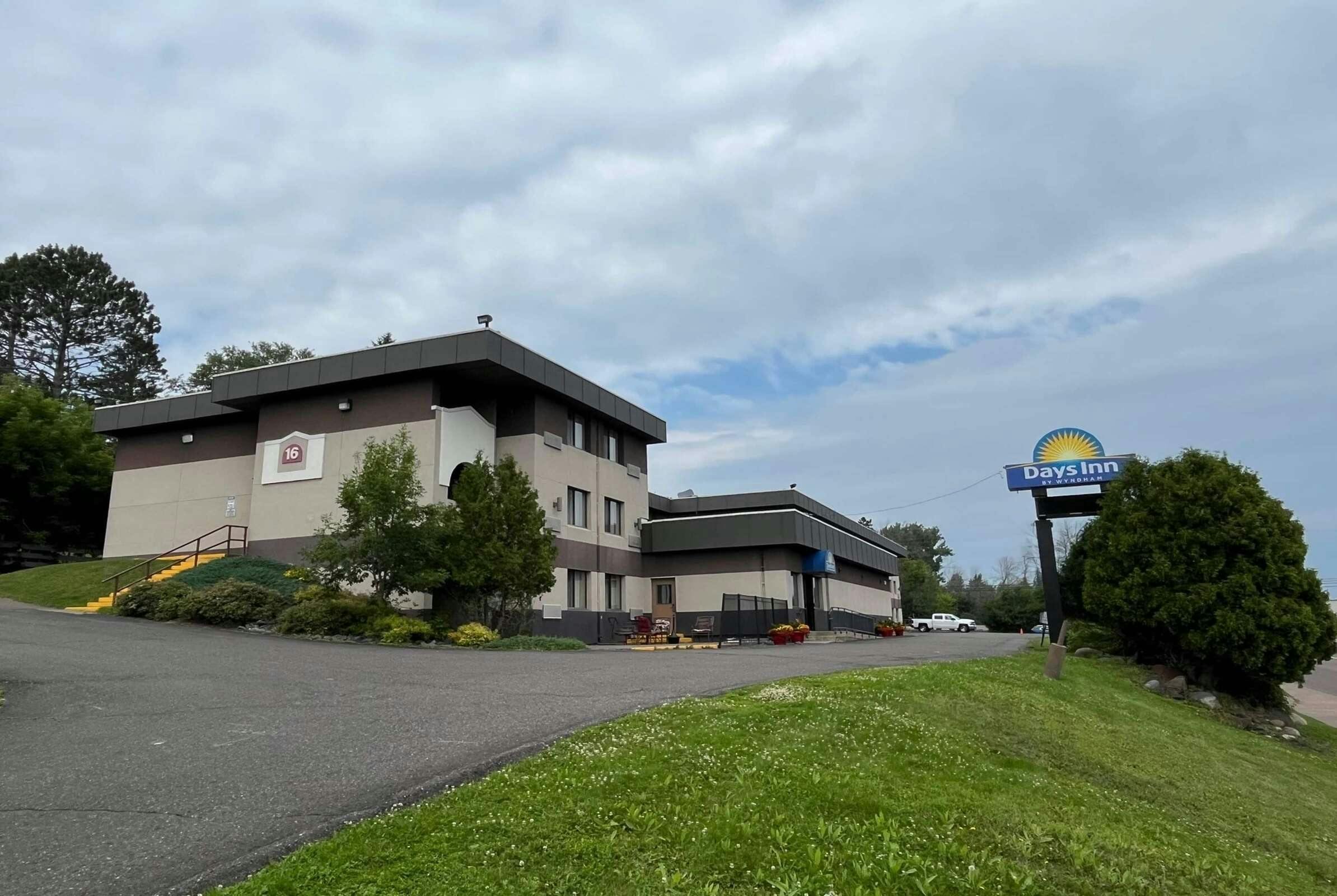 Days Inn Duluth Lakewalk