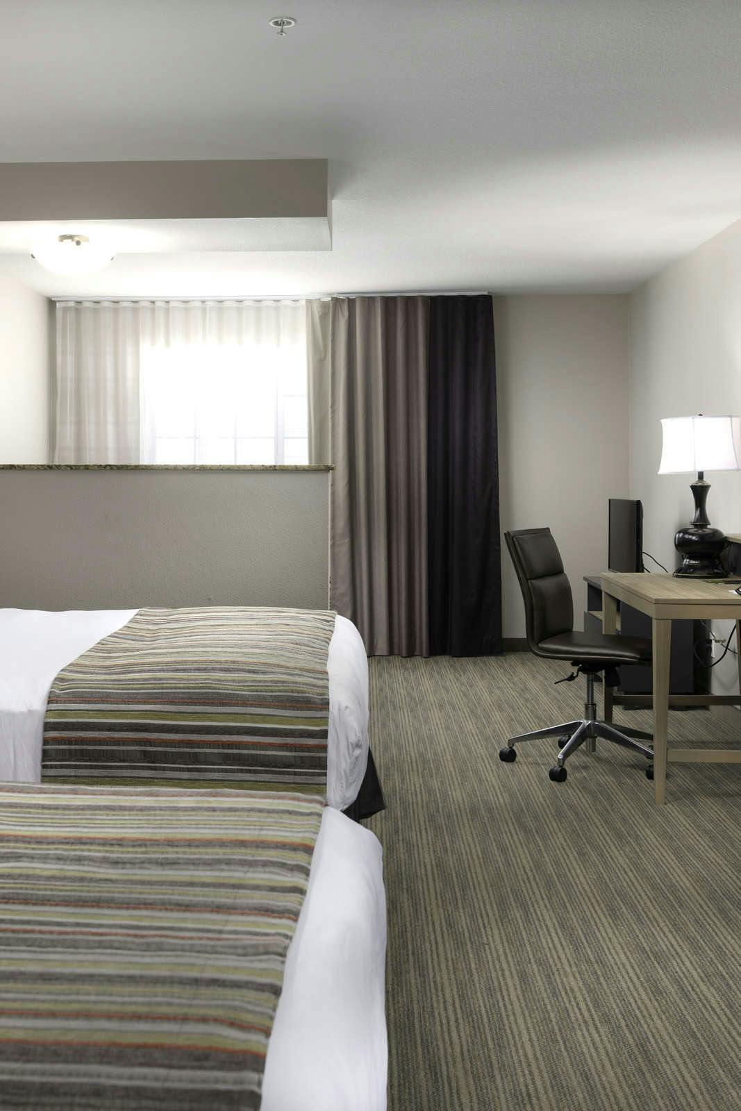 Hotel Country Inn & Suites by Radisson, Portland International Airport, OR photo 4